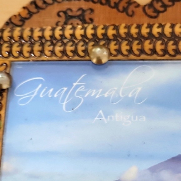 Guatemala Antigua Decorative Frame Wall Art with Key Hooks - Picture 3 of 5